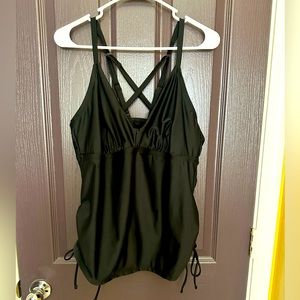 Time and Tru Black Tankini Swimsuit Top w/ adjustable straps & cinched sides 1X